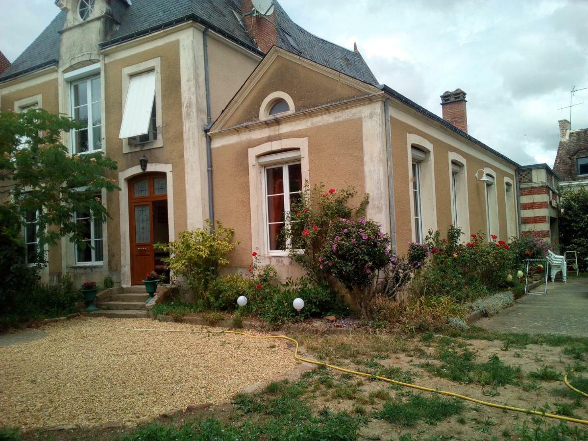La Roseraie Beaumont-sur-Sarthe Bagian luar foto